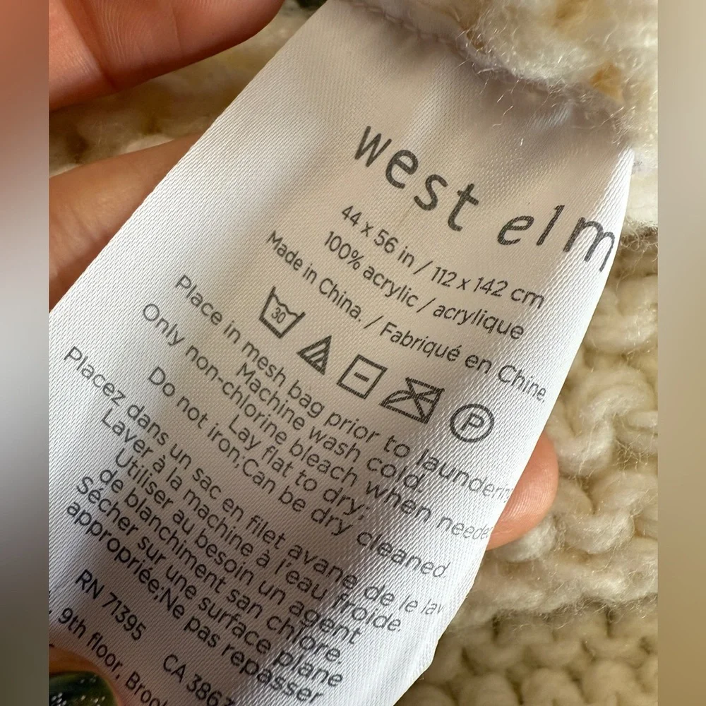 West elm Cozy soft Knit throw Blanket with Silver sequin Accents 44x56” wool